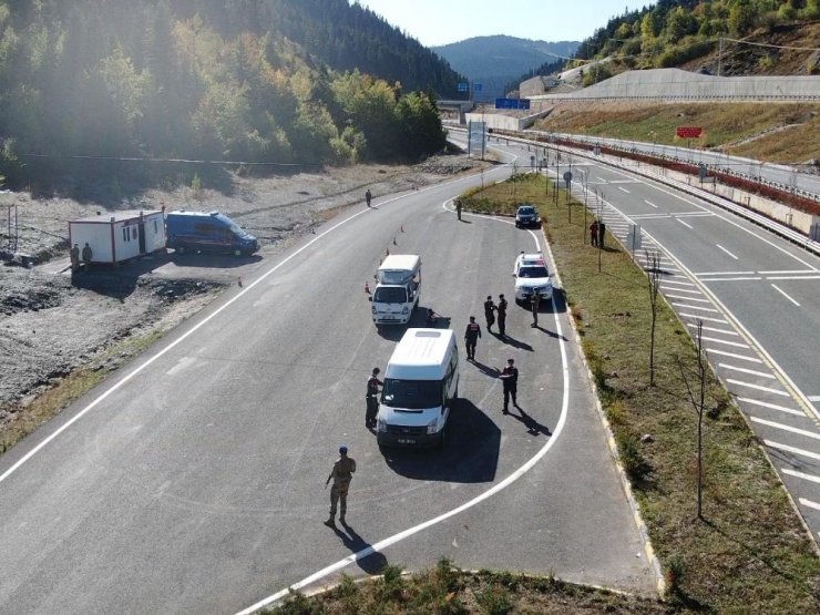 Jandarma Ekipleri Drone Destekli Trafik Denetimi Yaptı