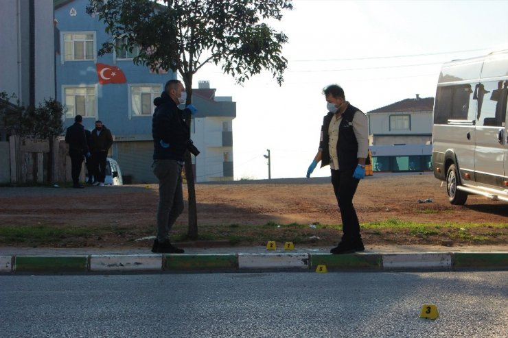 Çocuğu Görmeye Gelen Damadını Cadde Ortasında Silahla Öldürdü