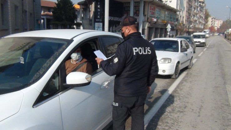 Polis Hareketinden Şüphelendi, Oto Hırsızlığından Araması Çıktı