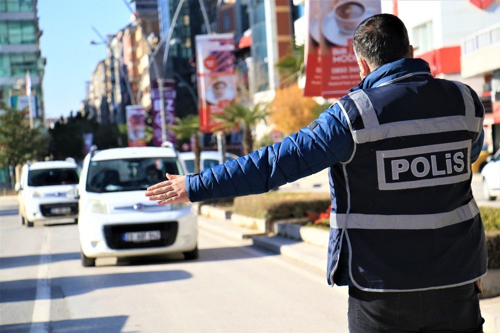 Elazığ’da Kısıtlama Kapsamında Denetimler Gün Boyu Sürdü