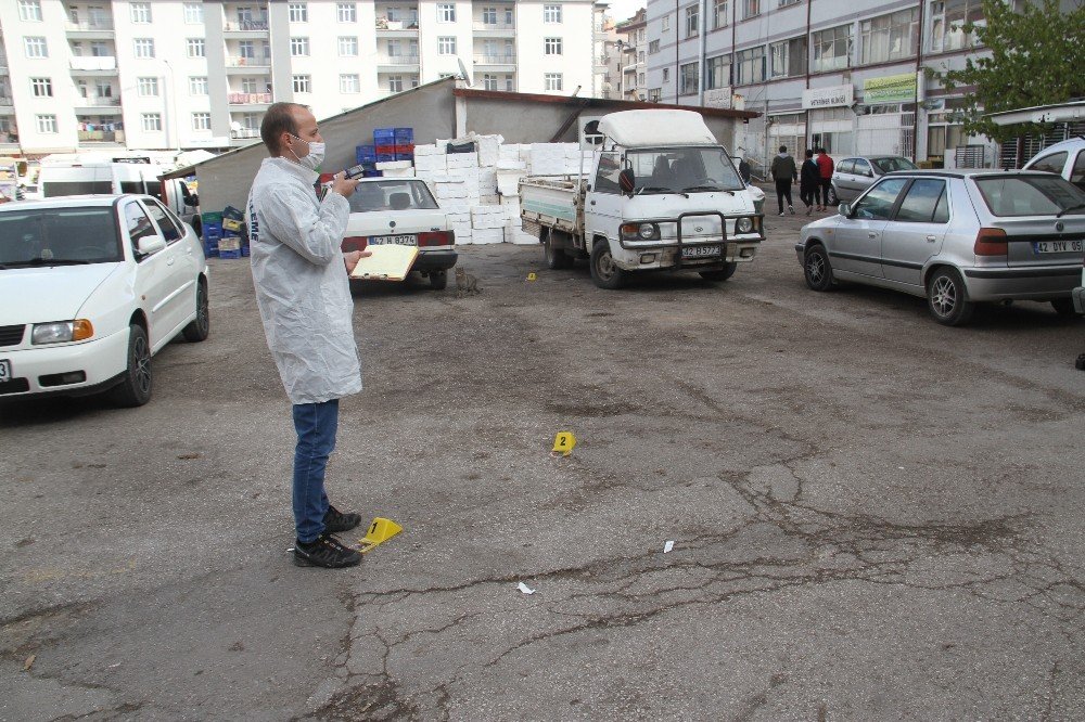 Pazar Yerinde Silahlı Saldırıya Uğrayan Şahıs Yaralandı