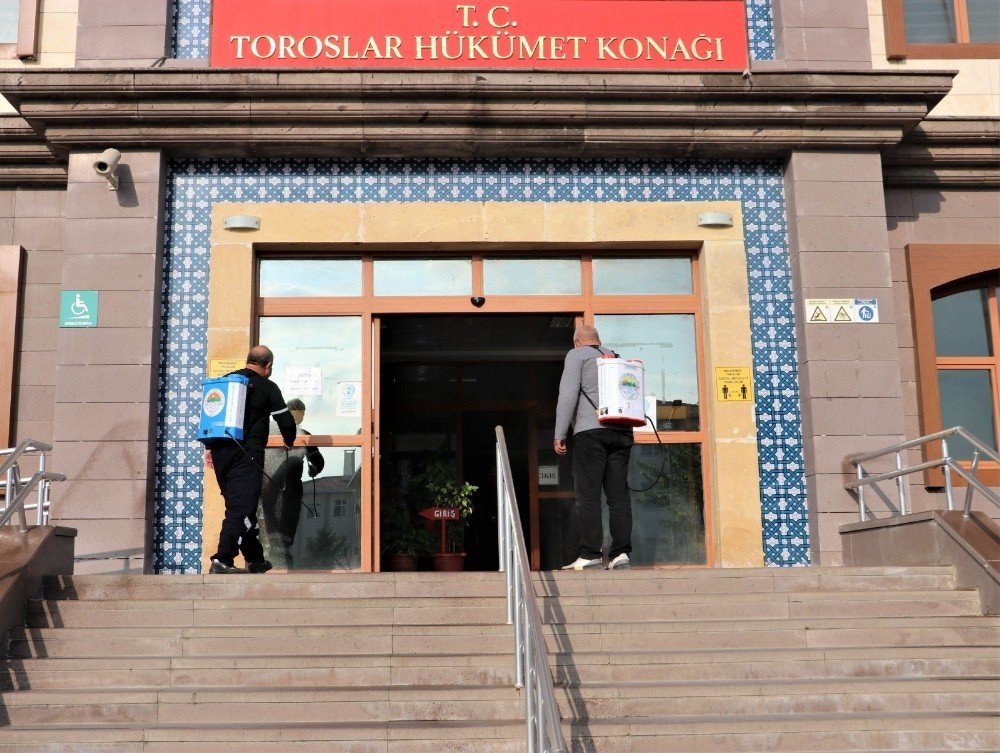 Toroslar’da Dezenfeksiyon Çalışmaları Yoğunlaştı