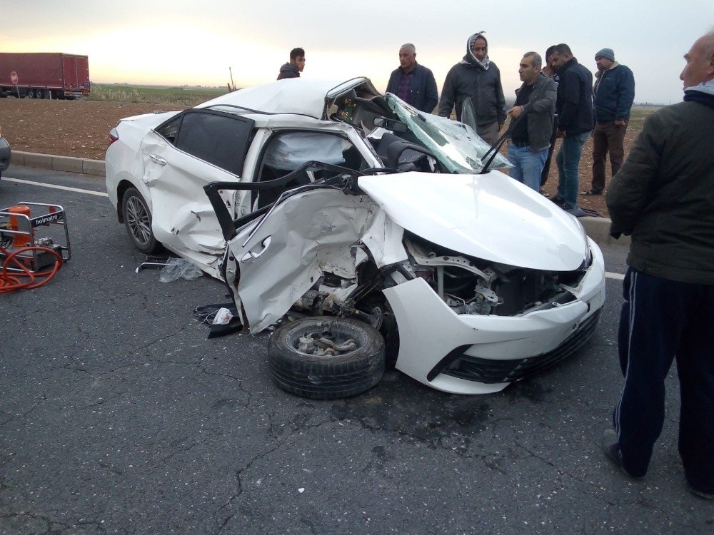 Mardin’de Tır İle Otomobil Çarpıştı: 1 Ölü, 2 Yaralı