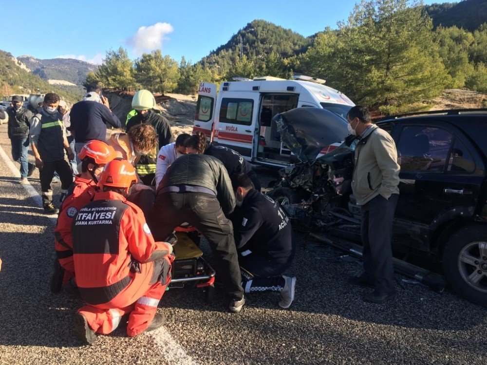 Seydikemer’de Trafik Kazası:1 Yaralı