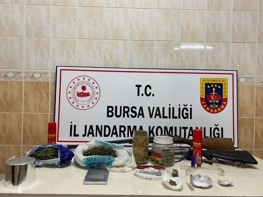 Jandarma Uyuşturucuya Geçit Vermiyor