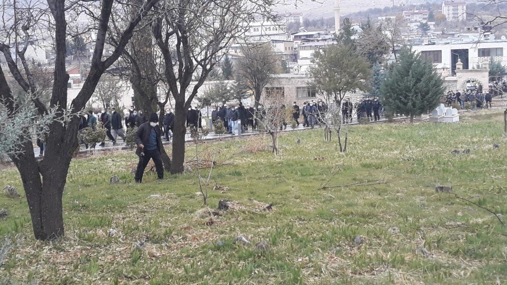 Siirtli Din Alimi Korona Virüs Nedeni İle Hayatını Kaybetti