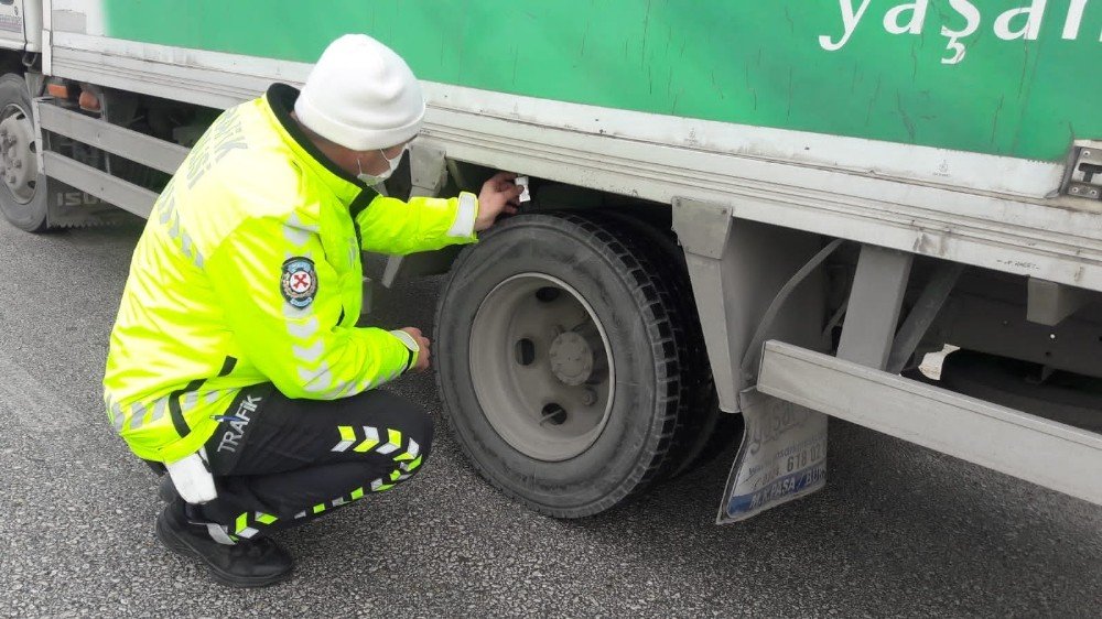 Bozüyük’te Kış Lastiği Uygulamaları Hız Kazandı