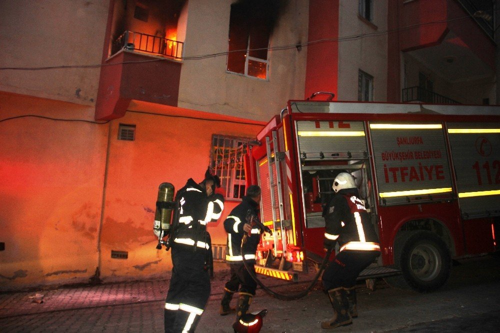 Gaz Sızıntısı Patlamaya Neden Oldu: 3 Yaralı