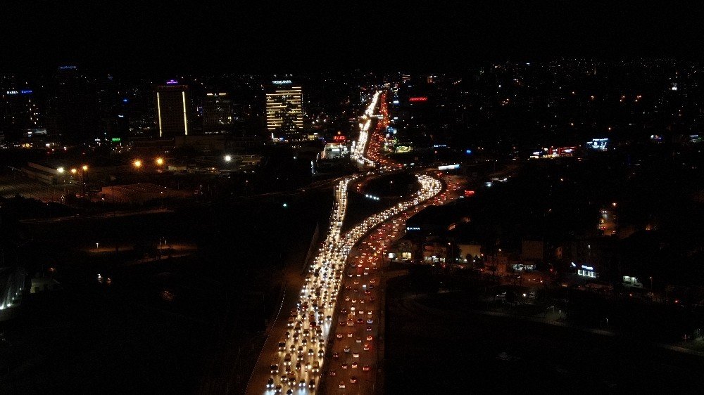 Bursa’da Kısıtlama Öncesi Trafikte Rekor Yoğunluk