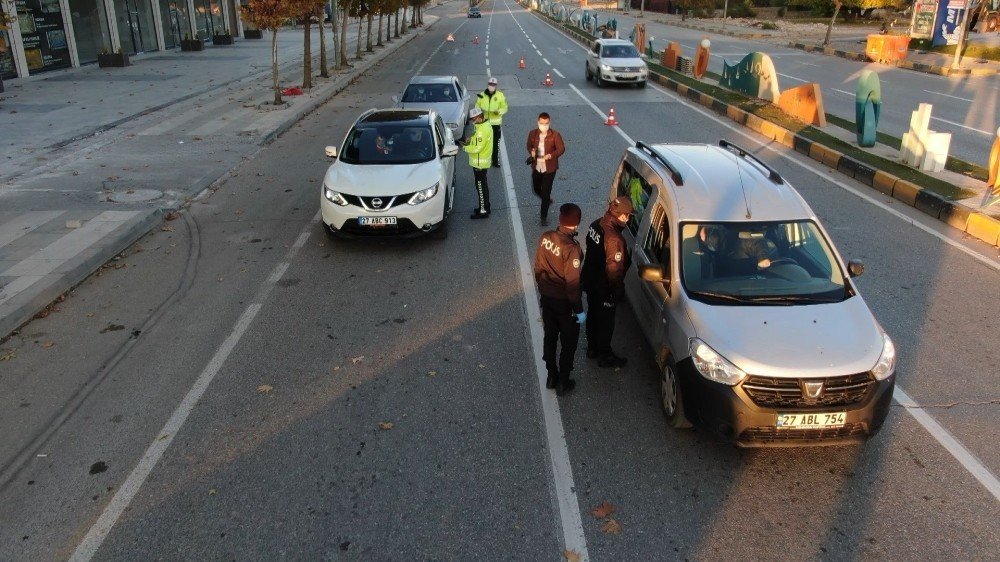 Gaziantep’te Kısıtlamanın Son Gününde Sürücülere Ceza Yağdı