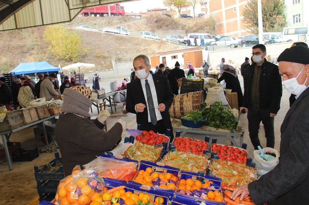 Tosya Kaymakamı Pazarda Covid-19 Denetimlerine Çıktı