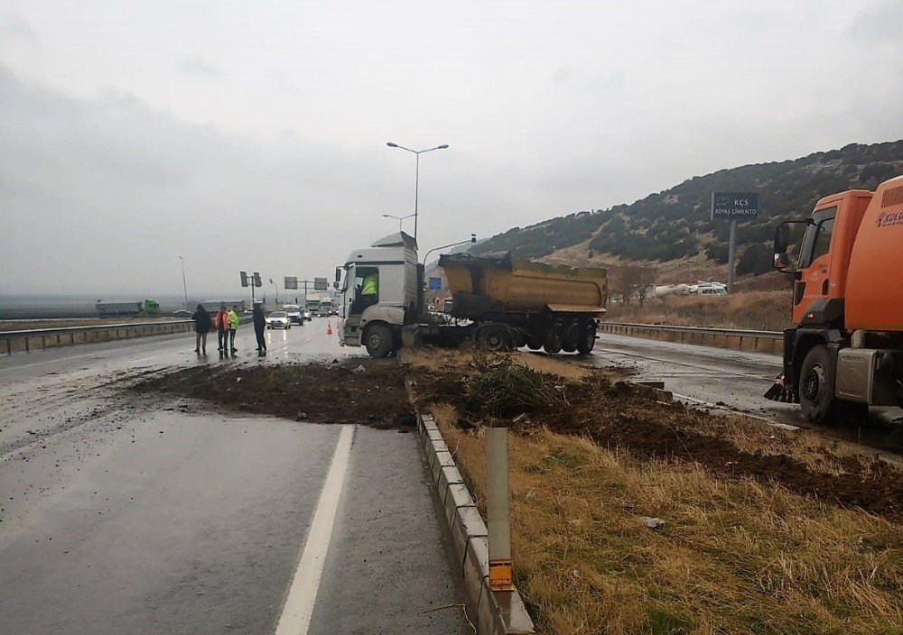 Refüje Çıkan Kamyonun Sürücüsü Yaralandı