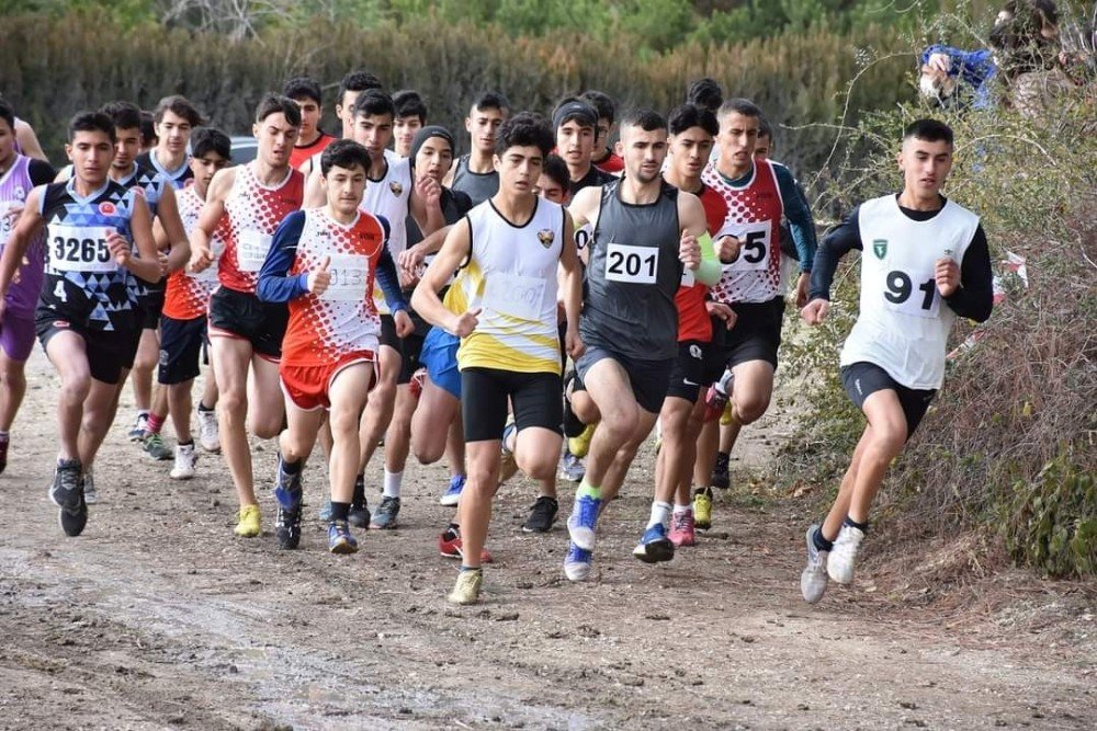 U-18 Bölge Şampiyonası Isparta’da Yapıldı