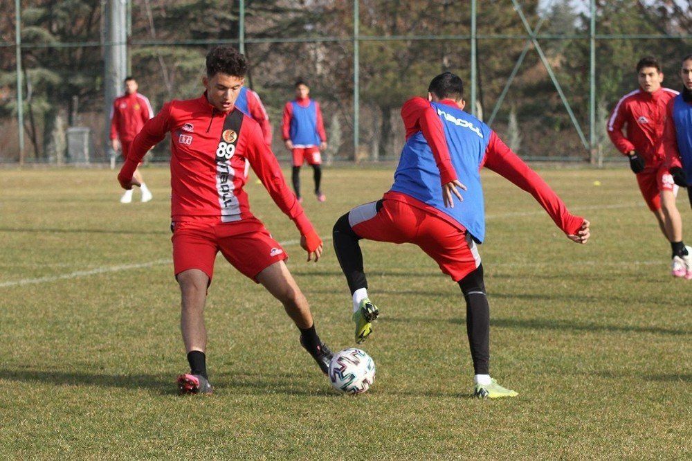 Eses Menemenspor Maçı Hazırlıklarına Başladı