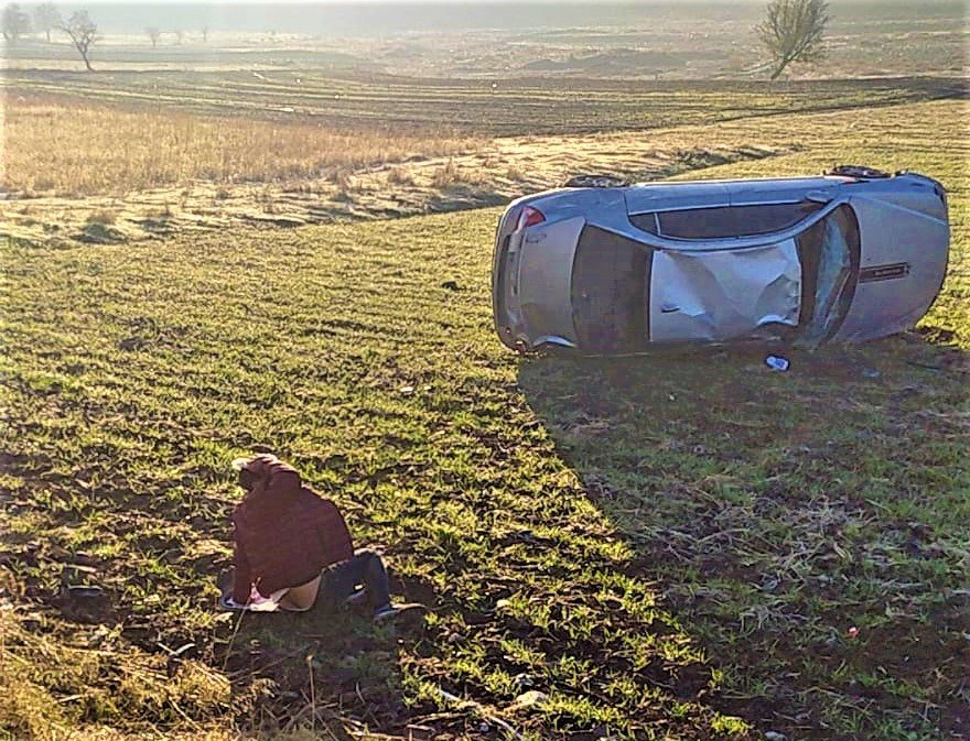 Kontrolden Çıkan Otomobil Tarlaya Uçtu: 1 Ağır Yaralı