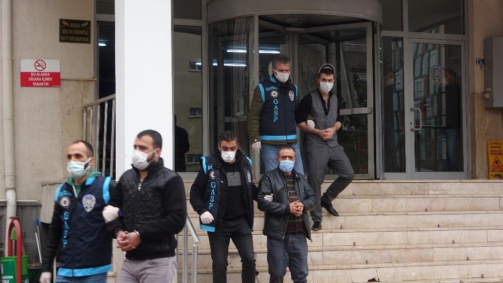 Suç Örgütü Operasyonunda Gözaltına Alınan Zanlılar Adliyeye Sevk Edildi