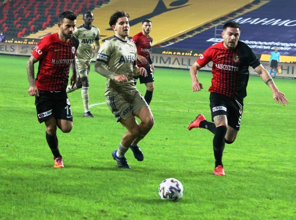 Süper Lig: Gaziantep Fk: 2 - Fenerbahçe: 1 (ilk Yarı)