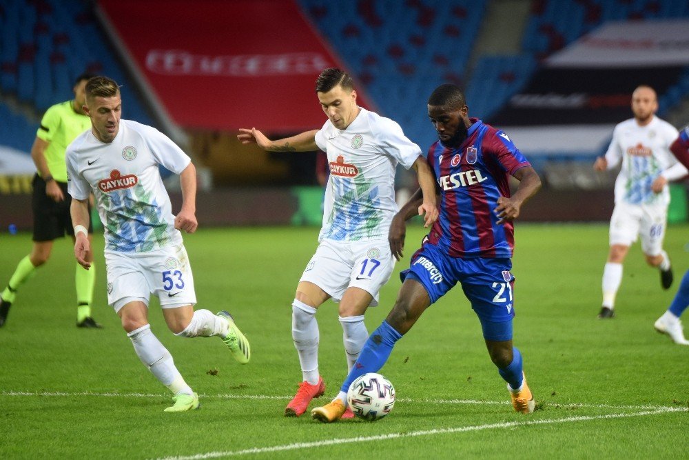 Süper Lig: Trabzonspor : 0 - Çaykur Rizespor: 1 (ilk Yarı)