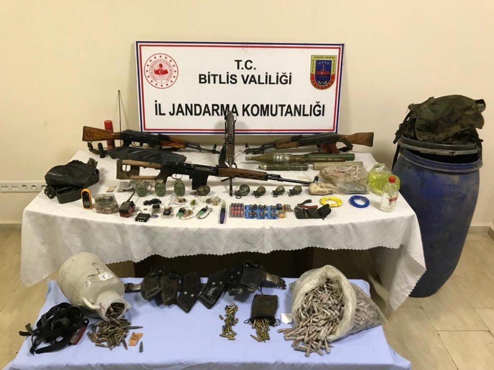 Bitlis’te Teröristlere Ait Silah Ve Mühimmat Ele Geçirildi