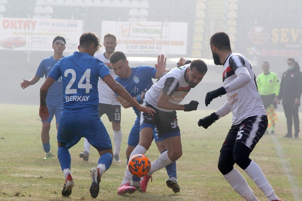 3. Lig: Manisaspor: 1- Antalya Kemerspor: 1