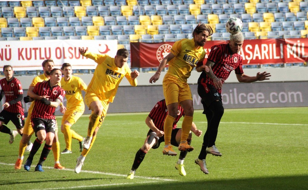 Süper Lig: Gençlerbirliği: 0 - Ankaragücü: 0 (ilk Yarı)