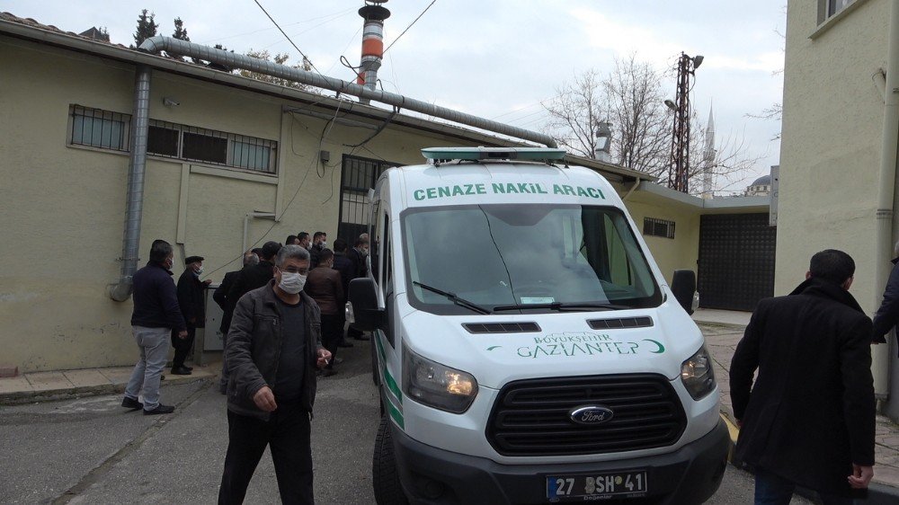 Yoğun Bakım Yangınında Ölenlerin Sayısı 12’ye Yükseldi