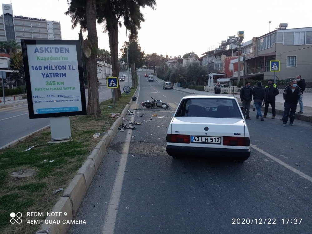 Kuşadası’nda Motosiklet İle Otomobil Çarpıştı:1 Ağır Yaralı