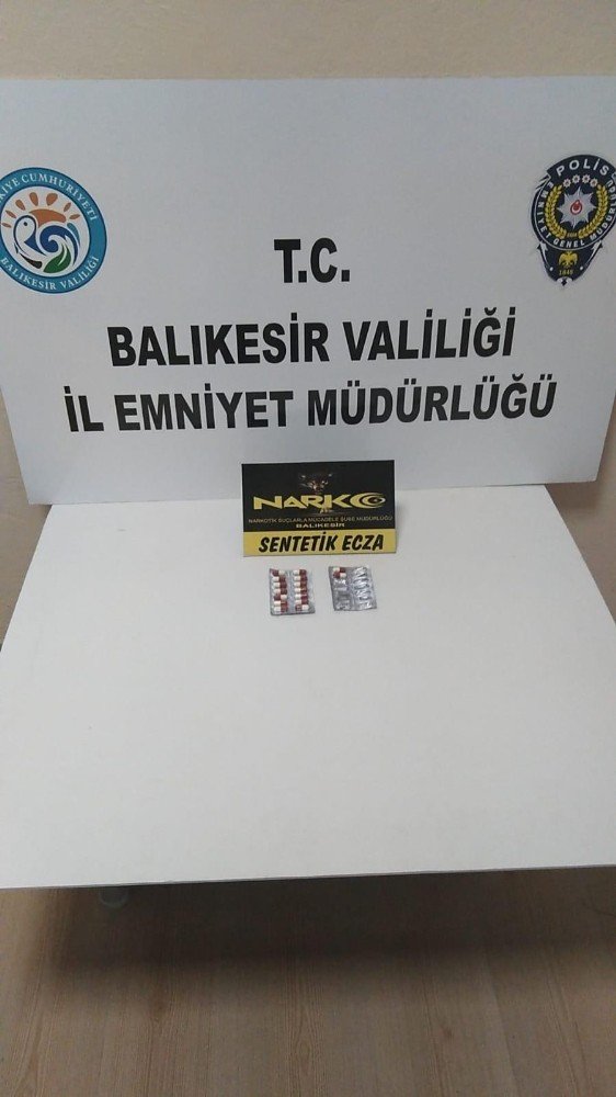 Balıkesir’de Polis 8 Uyuşturucu Şüphelisini Yakaladı