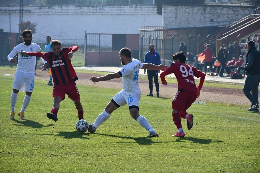 2. Lig: Turgutluspor: 2 - Pazarspor:1