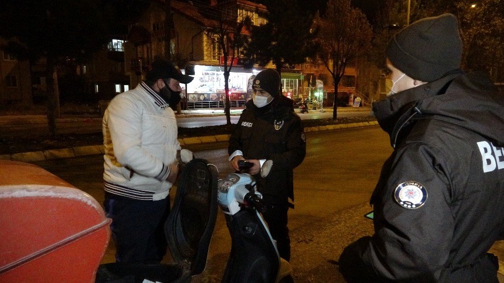 Isparta’da Sokağa Çıkma Kısıtlamasında ‘gece Kartalları’ İş Başında