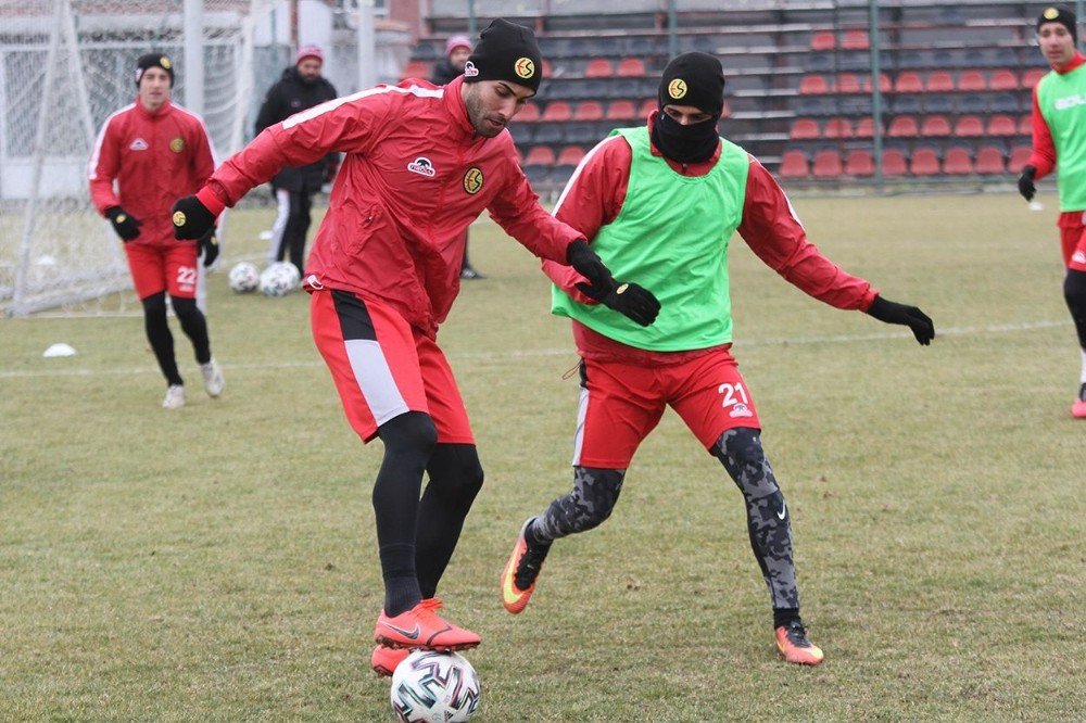 Eses Bursaspor Maçı Hazırlıklarını Sürdürüyor