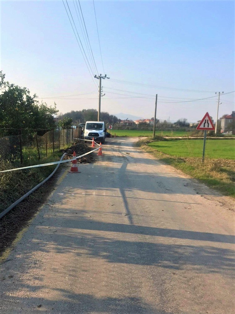 Kapukargın Mahallesi Kanalbaşı Mevkiinde İçme Suyu Hattını Yenileniyor