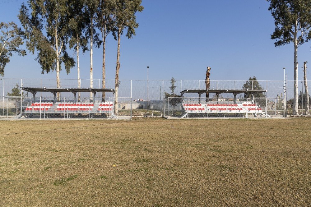 Homurlu Futbol Sahasının Yenileme İşlerinin Yüzde 95’i Tamamlandı