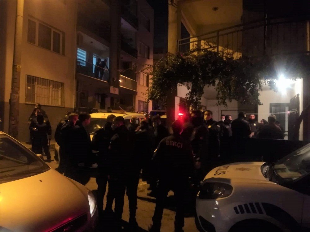 İzmir’de Gecenin Sessizliğini Bölen Kavga: 4 Yaralı