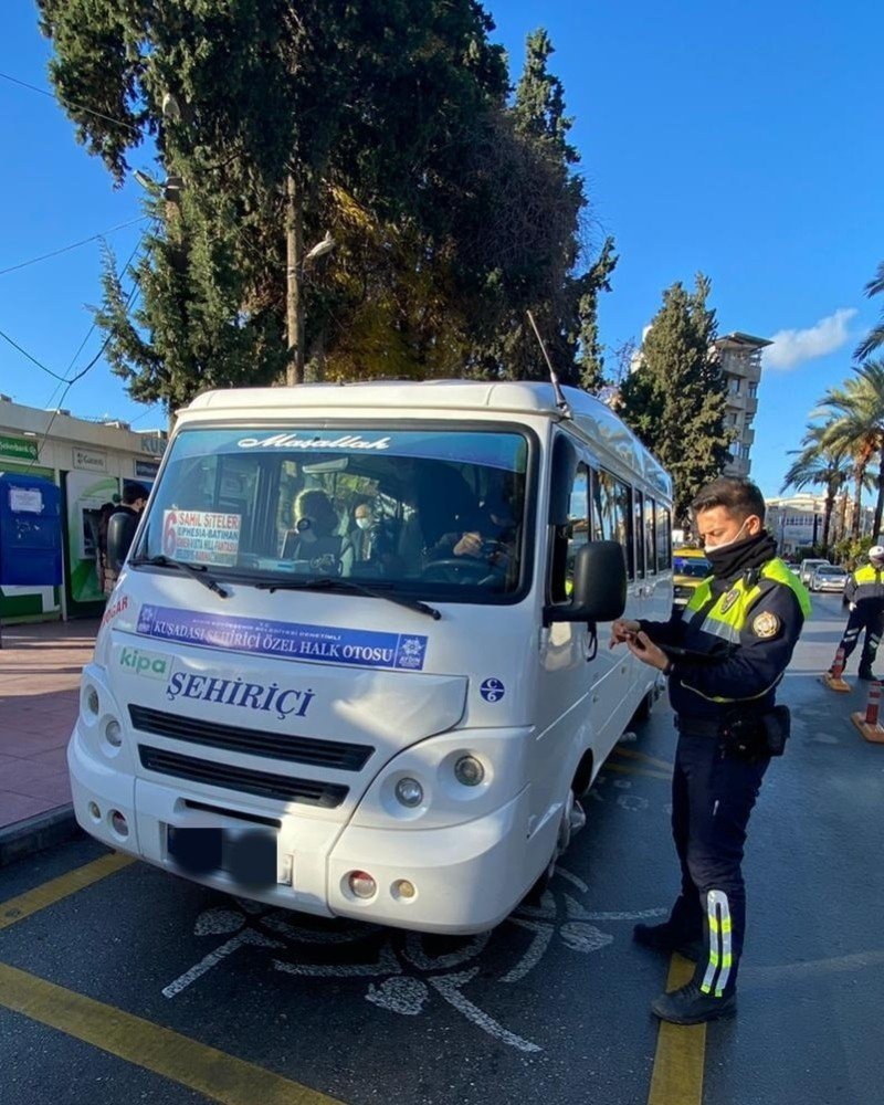 Kuşadası’nda Polis Ve Jandarmadan Yılbaşı Denetimi