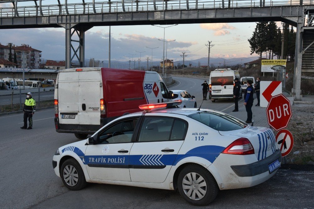 Sındırgı’da Yeni Yıl Öncesi Huzur Ve Güven Denetimleri