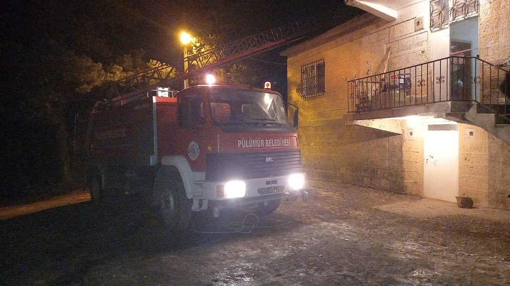 Tunceli’de Yangını Jandarma Fark Etti, İtfaiye Söndürdü