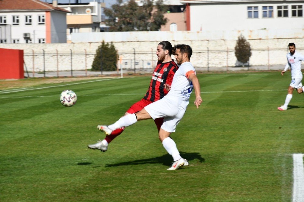 2. Lig: Turgutluspor: 2 - Karacabey Belediyespor: 0