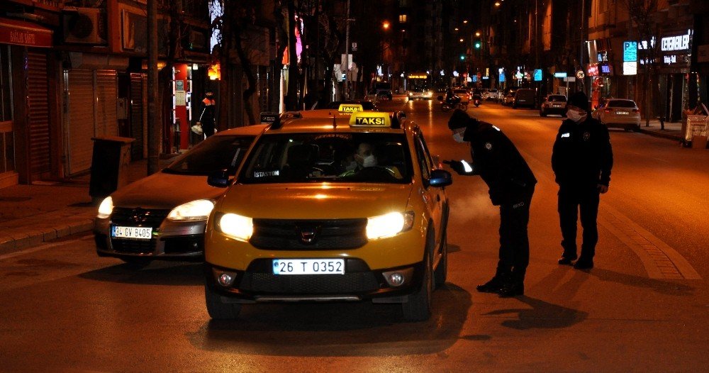 Sokağa Çıkma Kısıtlaması Döneminde Sıkı Trafik Denetimleri