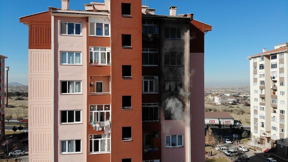 Nevşehir’de Bir Apartmanda Çıkan Yangın Korkulu Anlara Neden Oldu