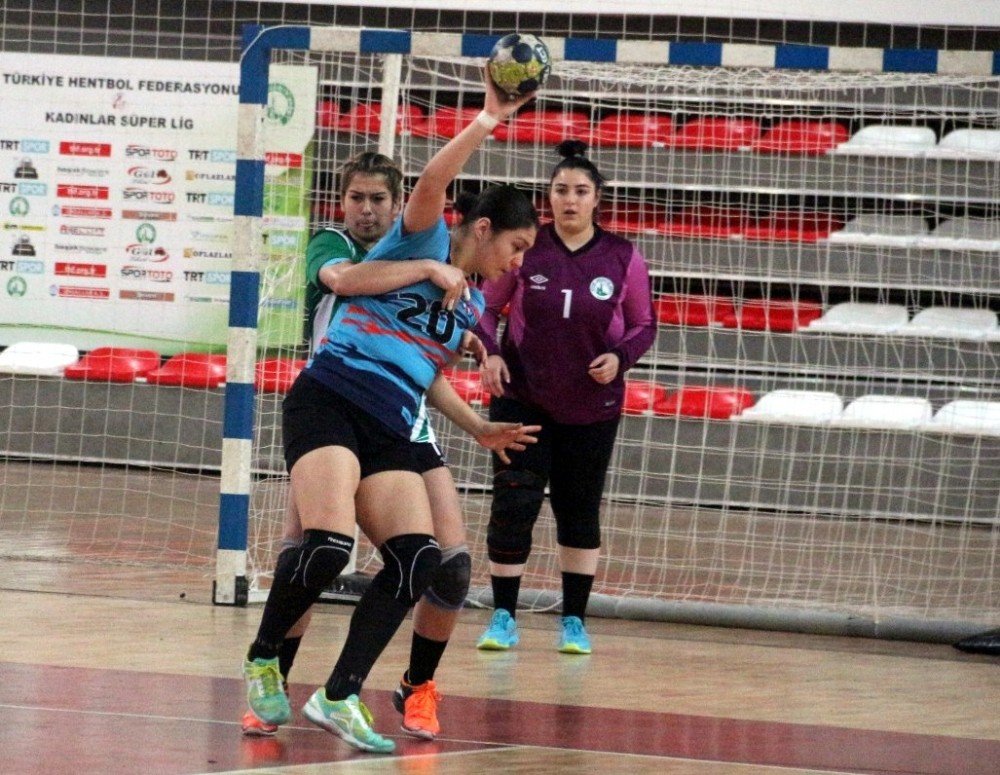 Kadınlar Hentbol Süper Ligi: Sivas Belediyespor: 24 - Konyaaltı Belediye: 31