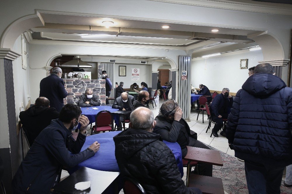 Güvenlik Kameralarıyla İzlenen, Gizli Geçitli Dernek Lokaline Şok Baskın