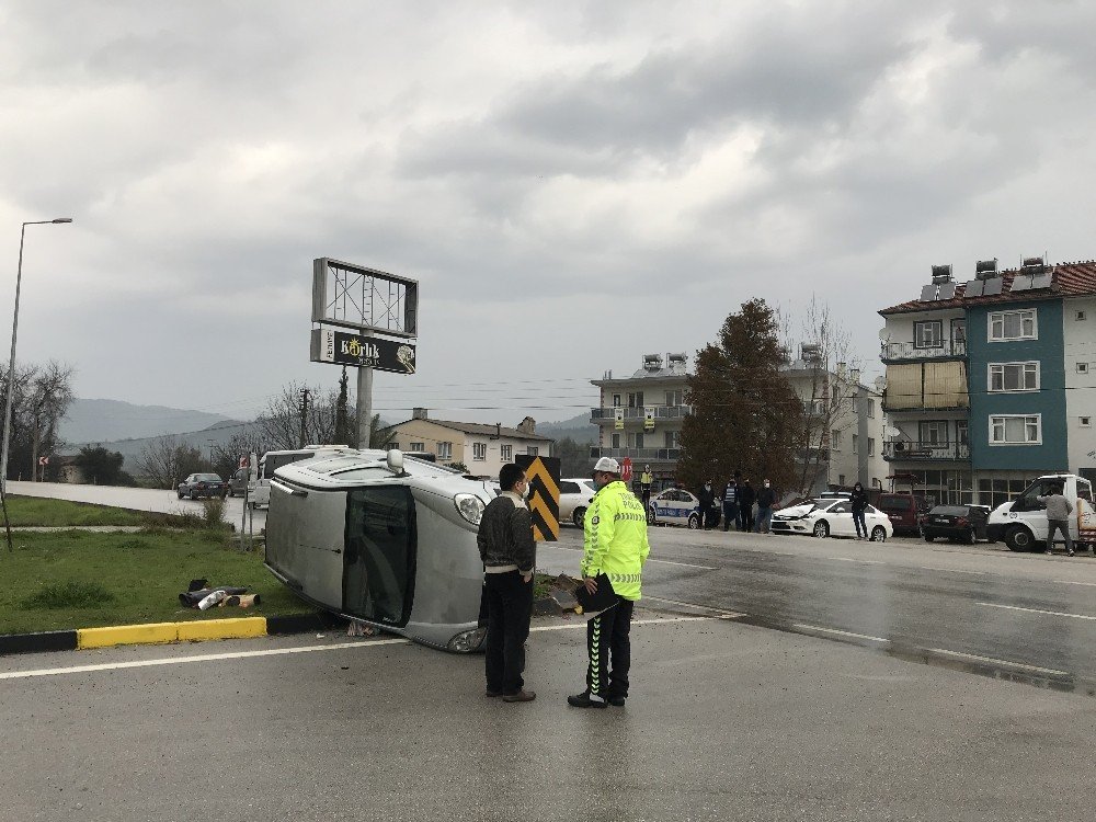 Seydikemer’deki Trafik Kazası Güvenlik Kamerasına Yansıdı