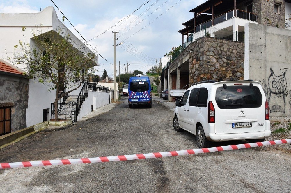 Evini Basıp Tüfekle Vurdukları Şahsın Araçlarını Da Yakıp Kaçtılar