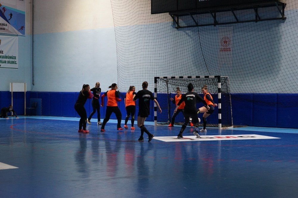 Kastamonu Belediyespor Ehf Cup’ta İlk Maçına Çıkıyor