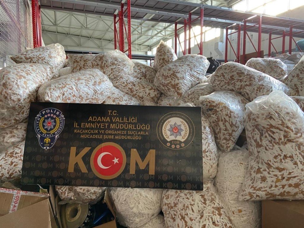 8 Milyon 300 Bin Adet Boş Makaron Ele Geçirildi