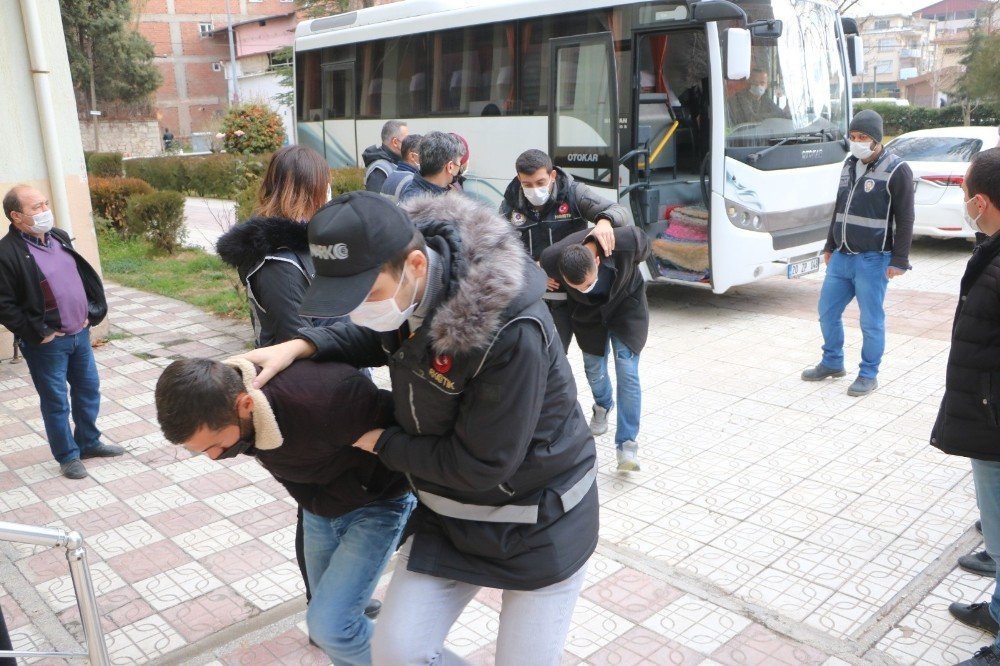 2 İldeki 10 Adrese Yapılan Narkotik Operasyonunda 5 Kişi Tutuklandı