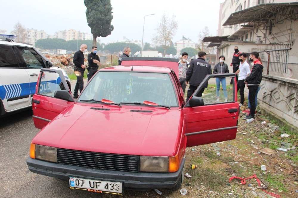 Gençlerin Otomobille Kısıtlama Kaçamağı Pahalıya Maloldu