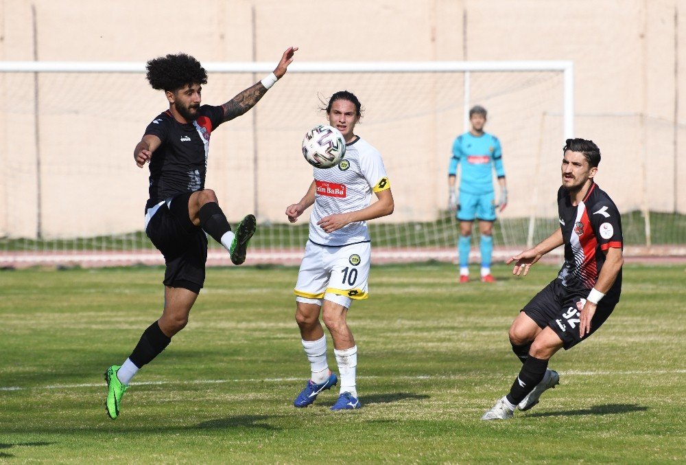 2. Lig: Tarsus İdman Yurdu: 2 - Gmg Kastamonuspor: 0