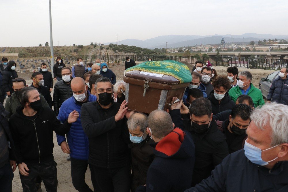 Manisa Fk Antrenörü Yenal Dinçakman Hayatını Kaybetti